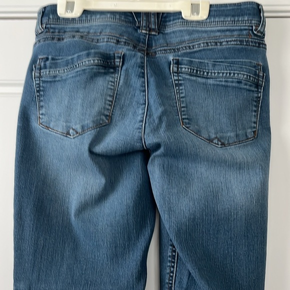 Democracy High Rise Blue Jeans with Natural Fading - Picture 4 of 5